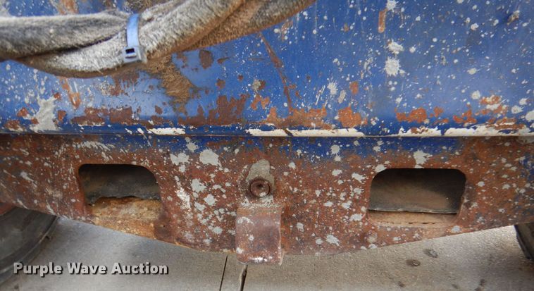 image for item DK8712 2011 Bobcat S205  skid steer loader