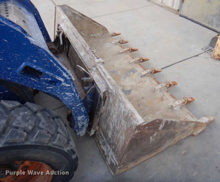 image for item DK8712 2011 Bobcat S205  skid steer loader