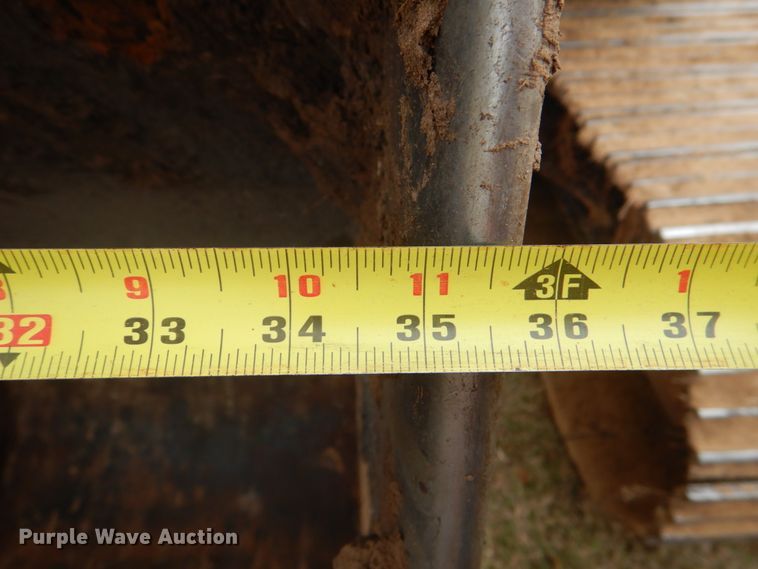 image for item DL0694 2005 Hitachi ZX200LC  excavator