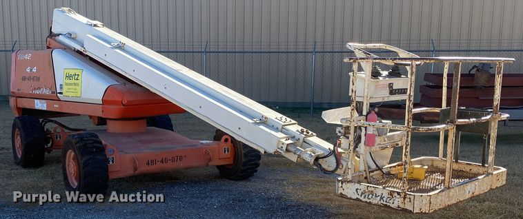 image for item DL1334 2006 Snorkel TB-42CU  boom lift