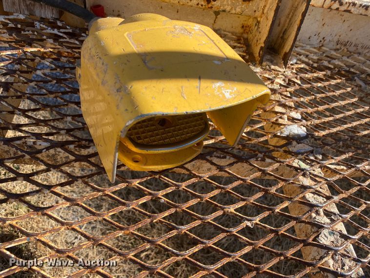 image for item DL1334 2006 Snorkel TB-42CU  boom lift