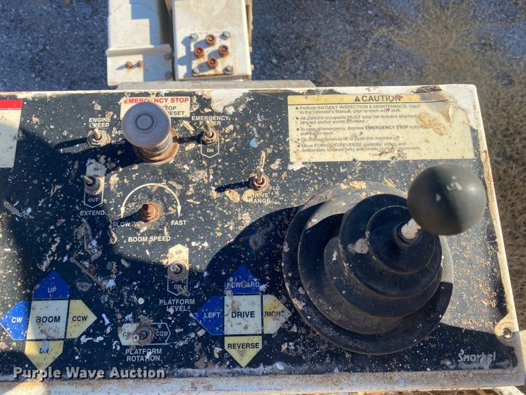 image for item DL1334 2006 Snorkel TB-42CU  boom lift