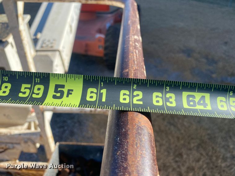 image for item DL1334 2006 Snorkel TB-42CU  boom lift