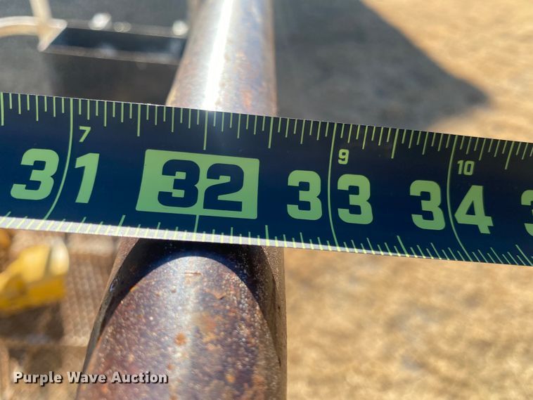 image for item DL1334 2006 Snorkel TB-42CU  boom lift