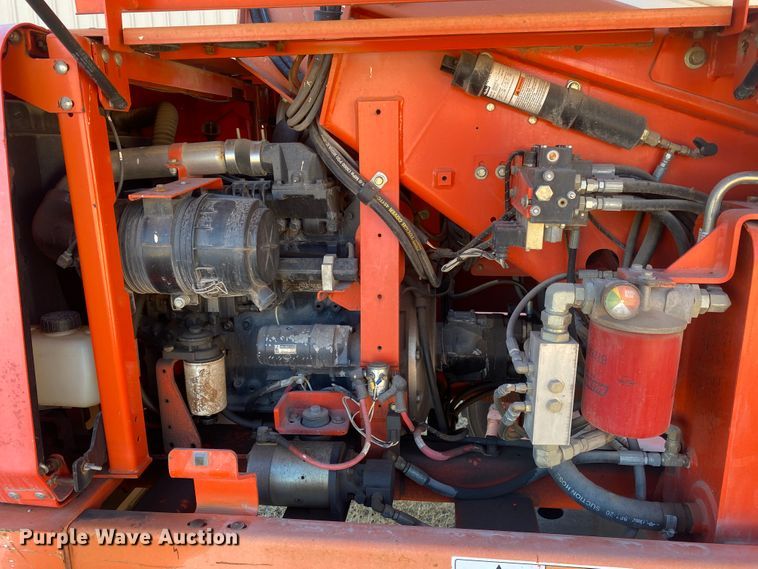 image for item DL1334 2006 Snorkel TB-42CU  boom lift