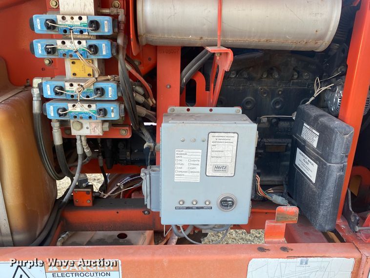 image for item DL1334 2006 Snorkel TB-42CU  boom lift