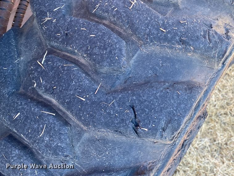 image for item DL1334 2006 Snorkel TB-42CU  boom lift