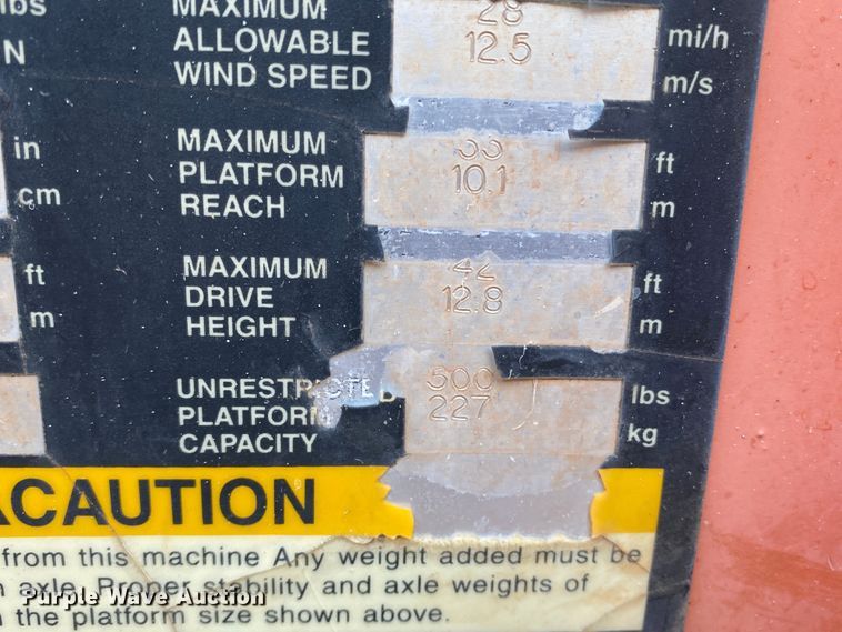 image for item DL1334 2006 Snorkel TB-42CU  boom lift