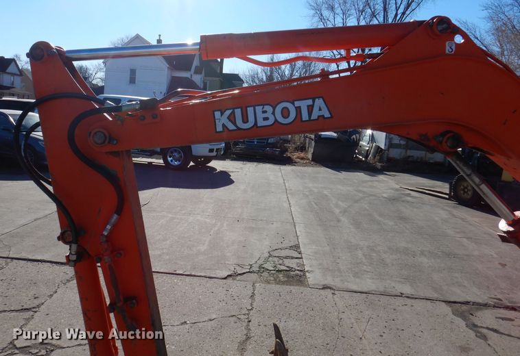 image for item DL5898 1998 Kubota KX61-2  mini excavator