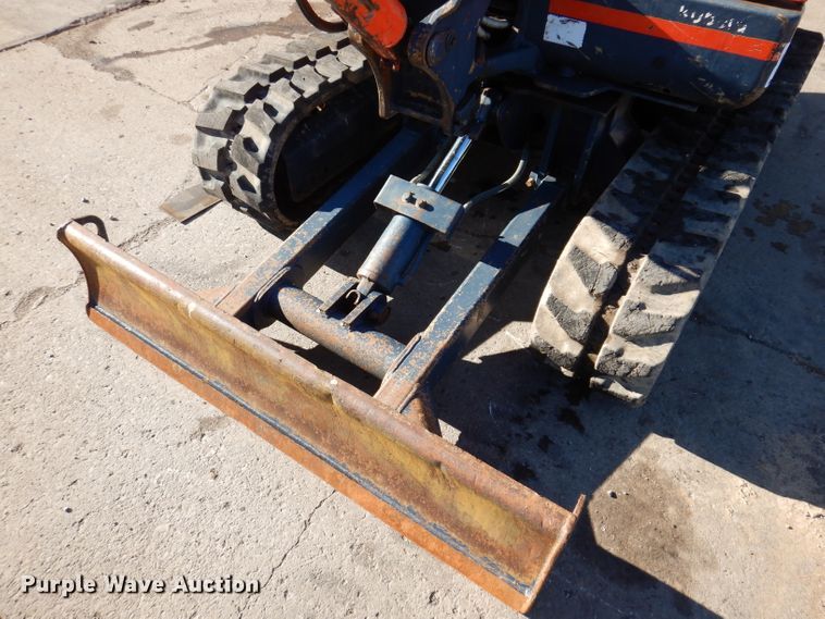 image for item DL5898 1998 Kubota KX61-2  mini excavator