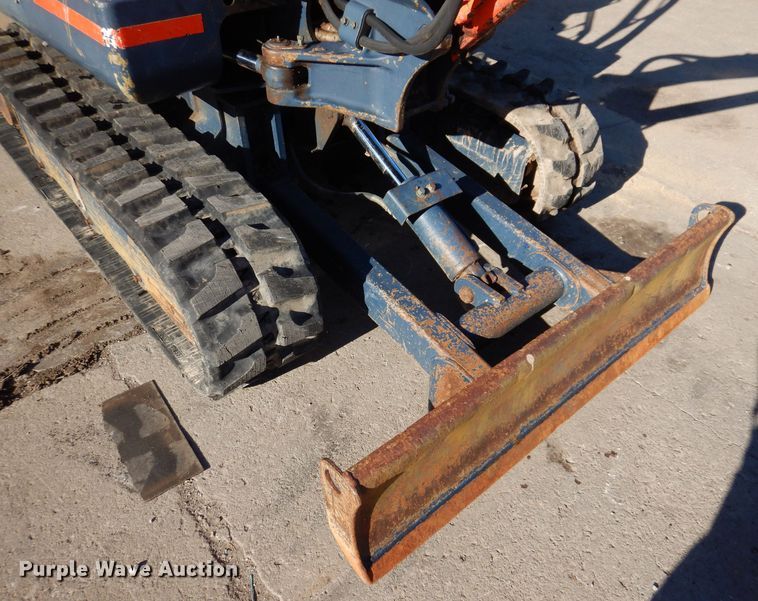 image for item DL5898 1998 Kubota KX61-2  mini excavator