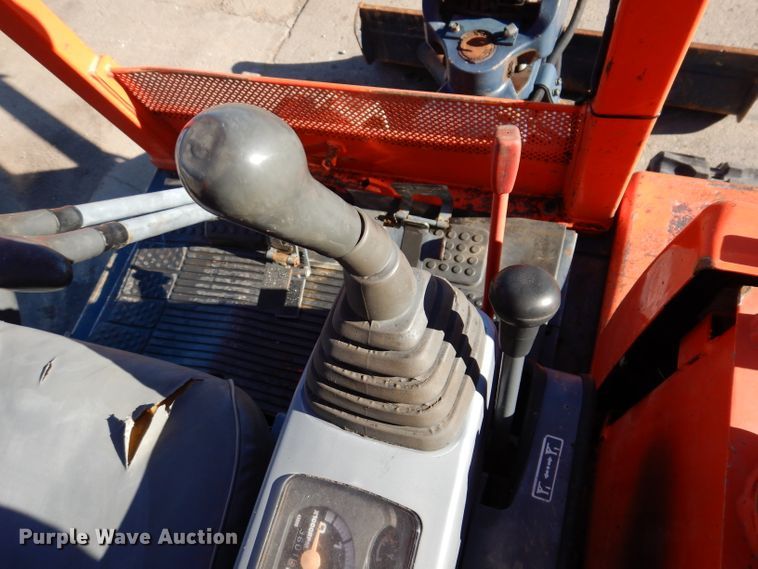 image for item DL5898 1998 Kubota KX61-2  mini excavator