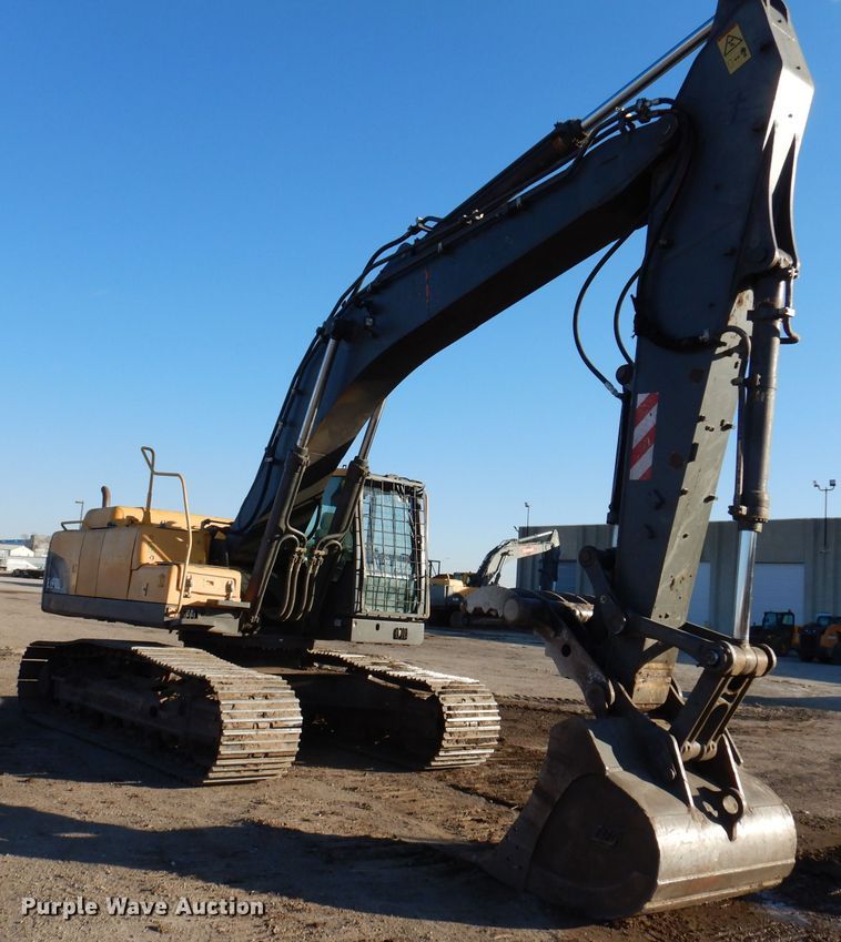 image for item DL5901 2008 Volvo EC330CL  excavator