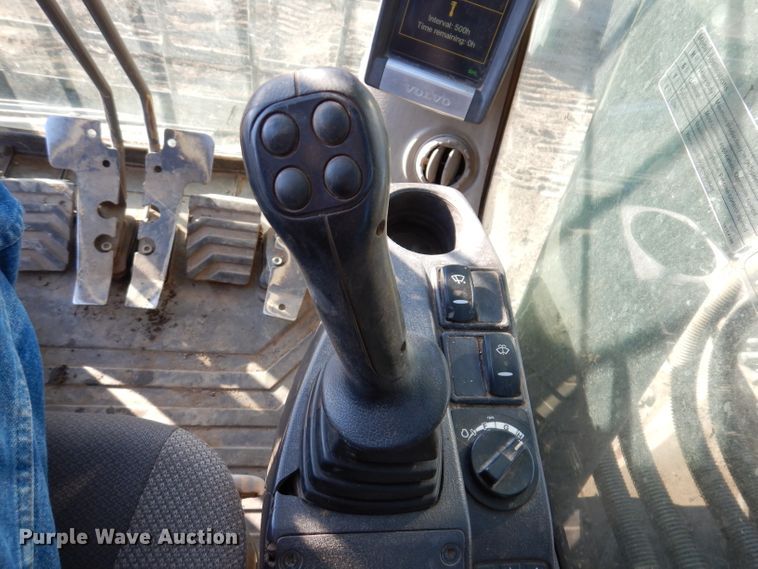 image for item DL5901 2008 Volvo EC330CL  excavator