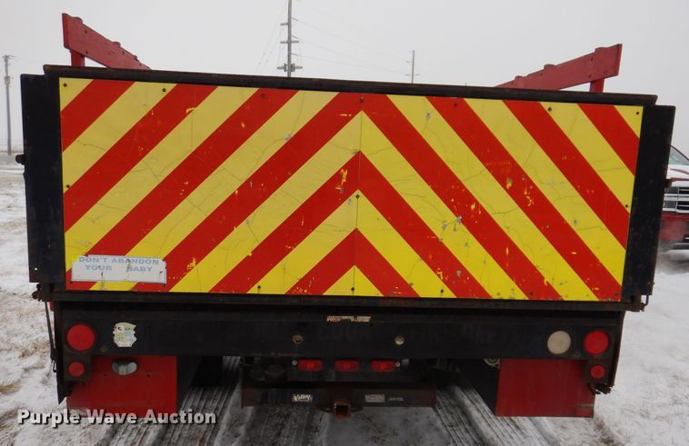 image for item DL5902 2005 Ford F450 Super Duty XL  flatbed truck