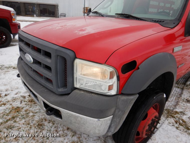 image for item DL5902 2005 Ford F450 Super Duty XL  flatbed truck