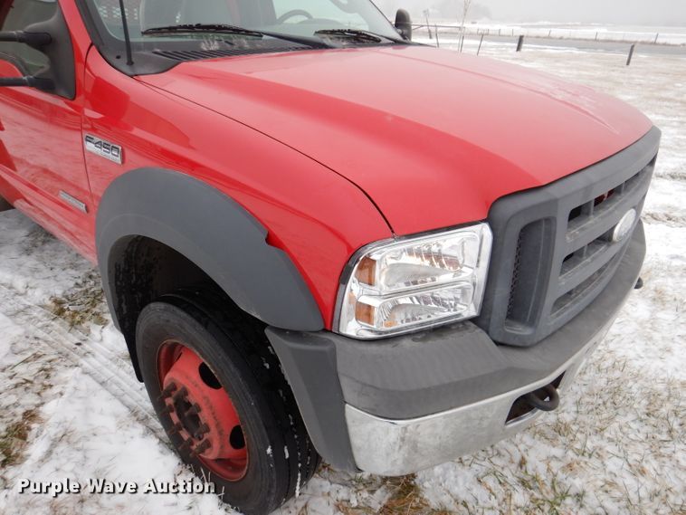 image for item DL5902 2005 Ford F450 Super Duty XL  flatbed truck