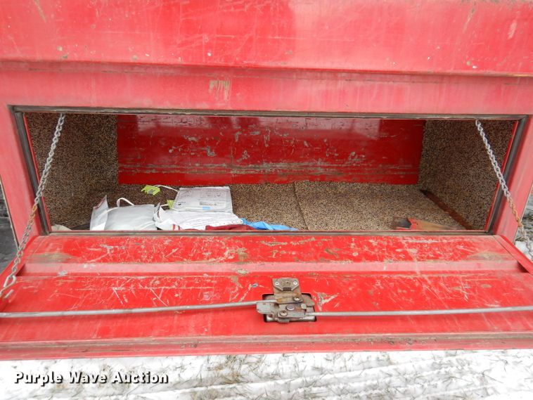 image for item DL5902 2005 Ford F450 Super Duty XL  flatbed truck