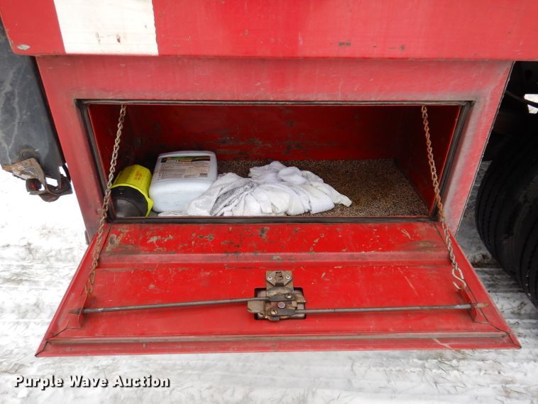 image for item DL5902 2005 Ford F450 Super Duty XL  flatbed truck