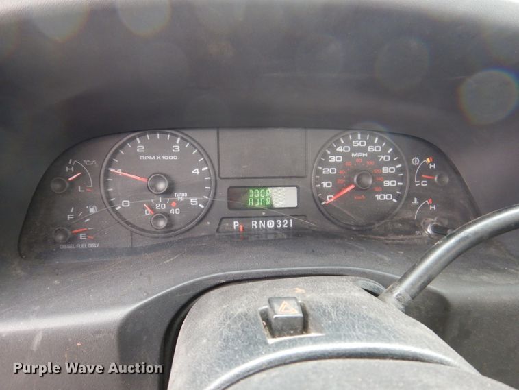 image for item DL5902 2005 Ford F450 Super Duty XL  flatbed truck