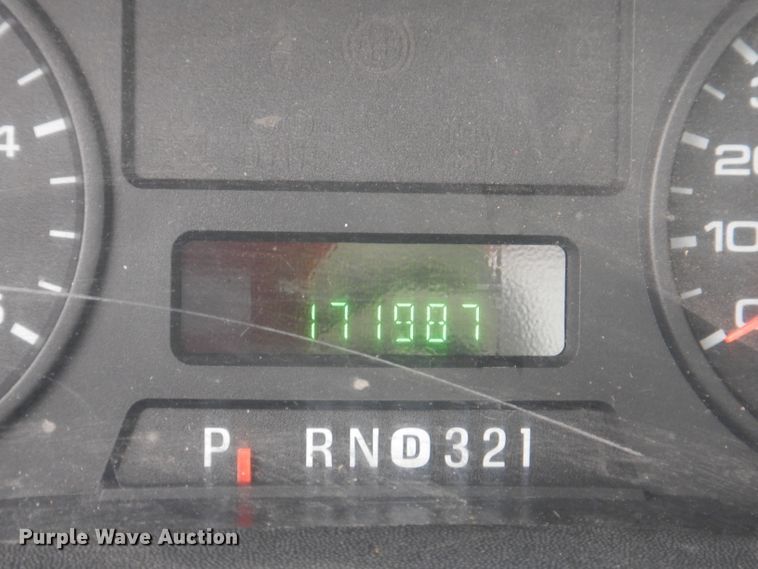 image for item DL5902 2005 Ford F450 Super Duty XL  flatbed truck