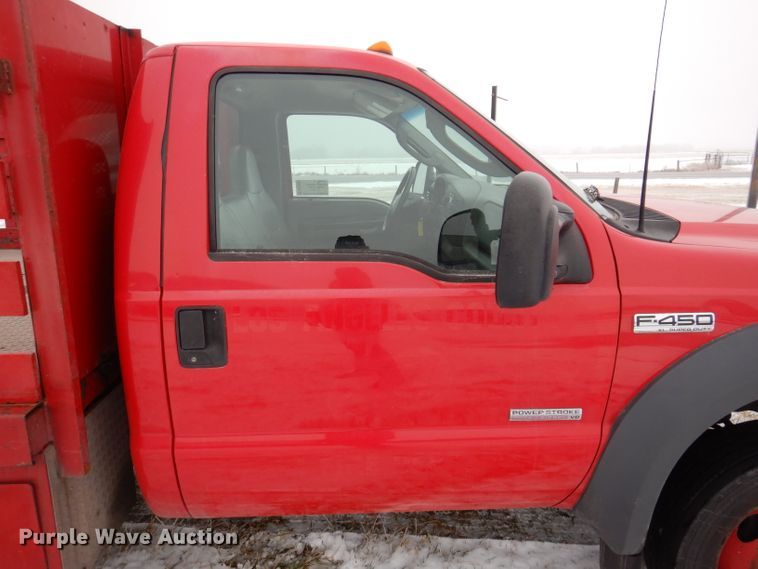 image for item DL5902 2005 Ford F450 Super Duty XL  flatbed truck