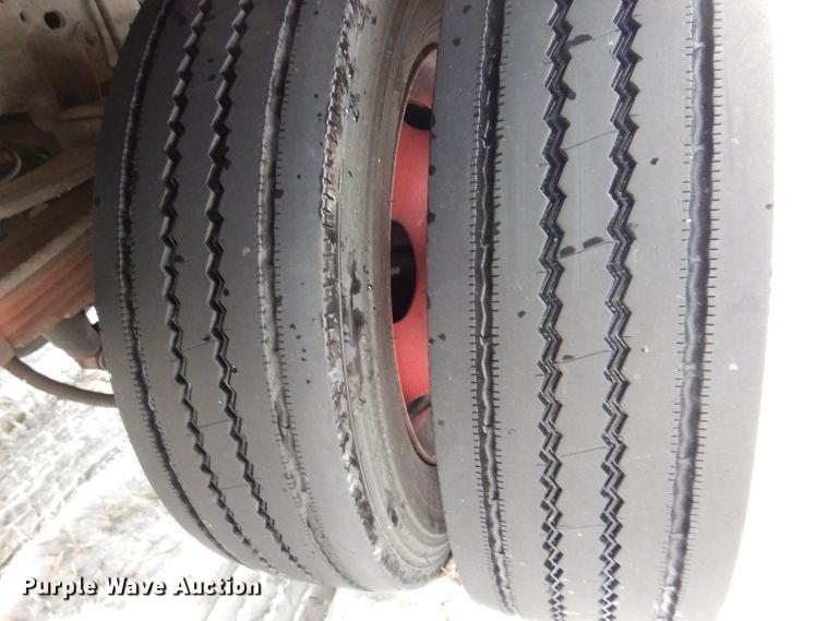 image for item DL5902 2005 Ford F450 Super Duty XL  flatbed truck