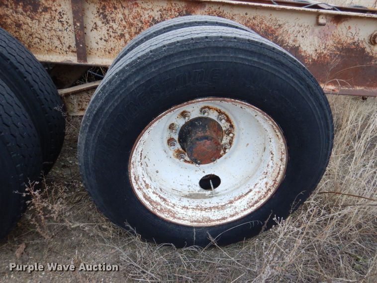 image for item DL5904 Universal Engineering 880 Super G-4300  crusher transport trailer