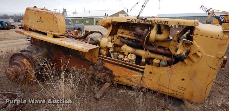 image for item DL5906 1966 Caterpillar D9G  dozer frame