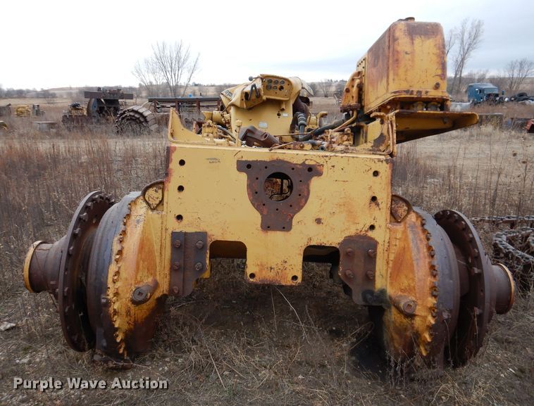image for item DL5906 1966 Caterpillar D9G  dozer frame