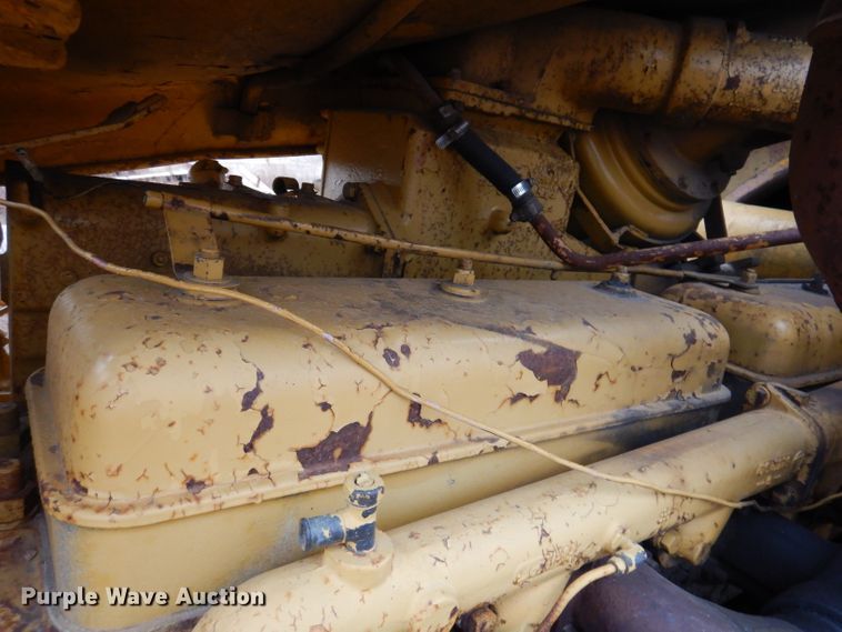 image for item DL5906 1966 Caterpillar D9G  dozer frame