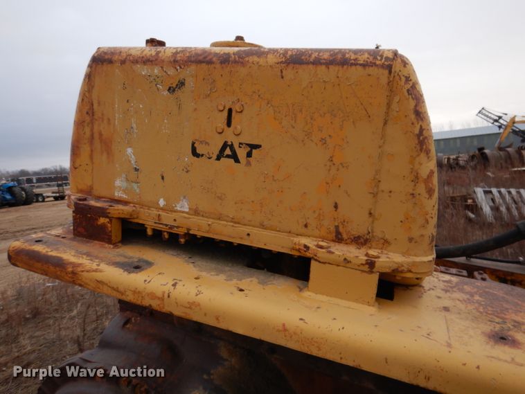 image for item DL5906 1966 Caterpillar D9G  dozer frame