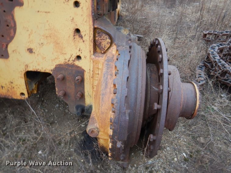 image for item DL5906 1966 Caterpillar D9G  dozer frame