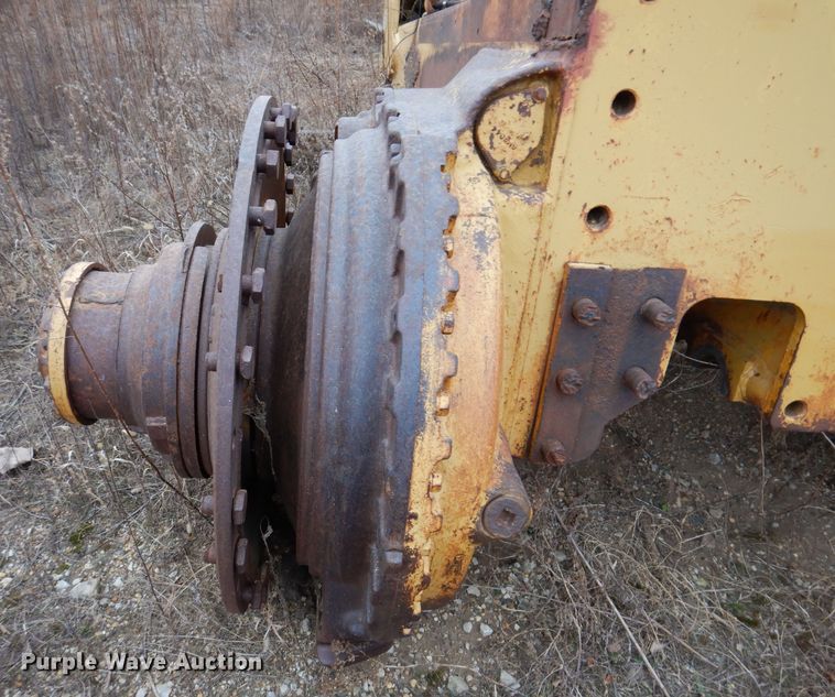 image for item DL5906 1966 Caterpillar D9G  dozer frame