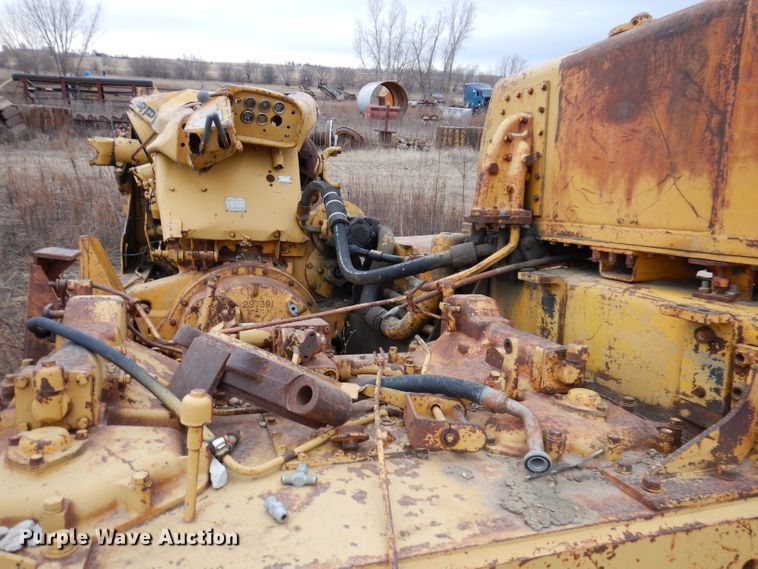 image for item DL5906 1966 Caterpillar D9G  dozer frame