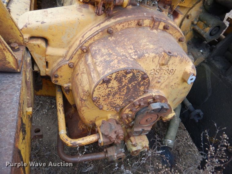 image for item DL5906 1966 Caterpillar D9G  dozer frame