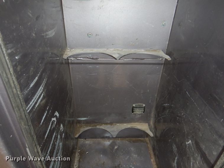 image for item DL5907 2003 Peterbilt 330  utility / service truck