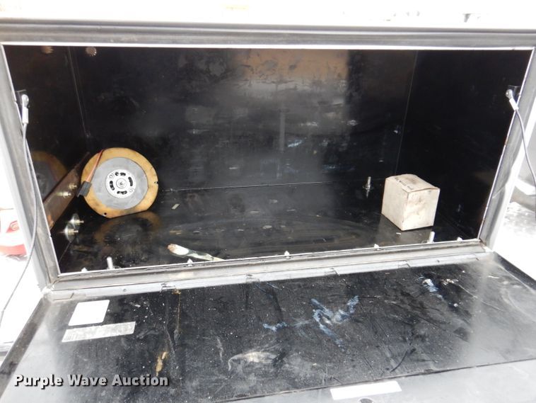 image for item DL5907 2003 Peterbilt 330  utility / service truck