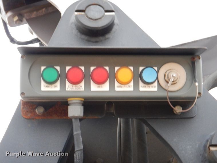 image for item DL5907 2003 Peterbilt 330  utility / service truck