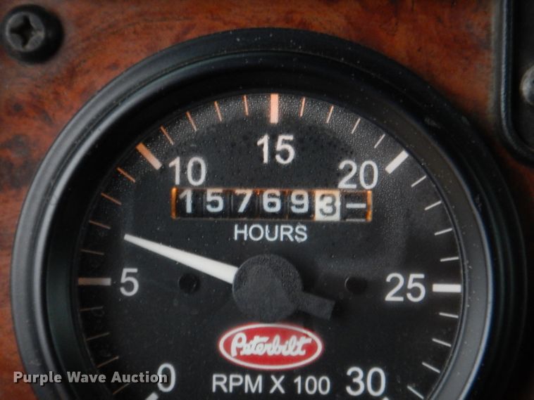 image for item DL5907 2003 Peterbilt 330  utility / service truck