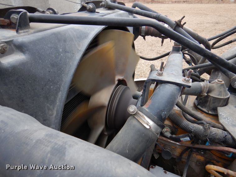 image for item DL5907 2003 Peterbilt 330  utility / service truck