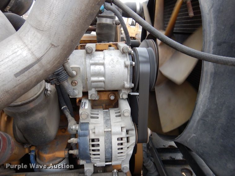 image for item DL5907 2003 Peterbilt 330  utility / service truck