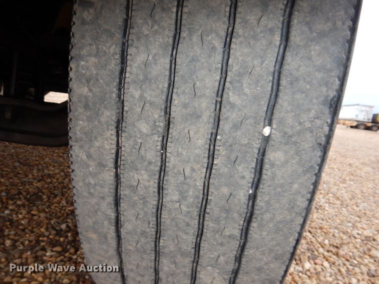 image for item DL5907 2003 Peterbilt 330  utility / service truck