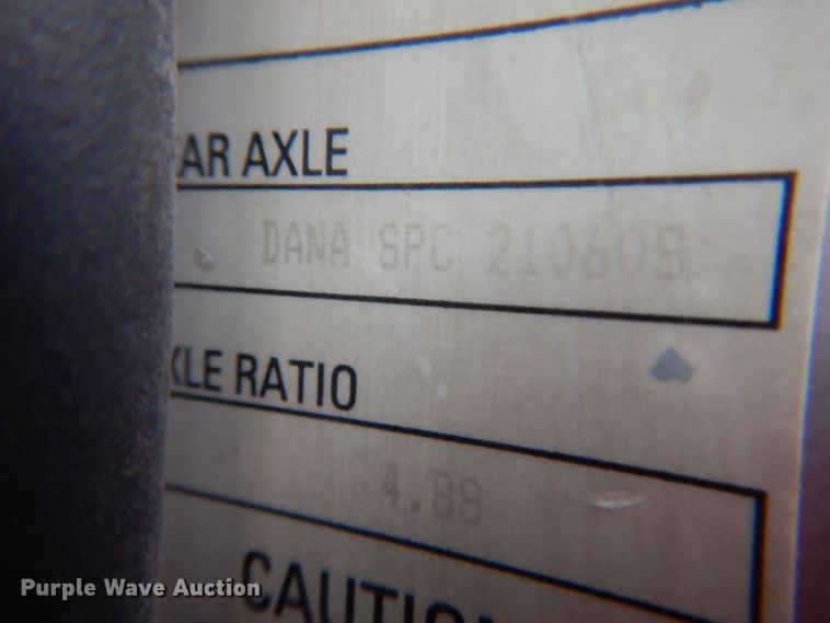 image for item DL5907 2003 Peterbilt 330  utility / service truck