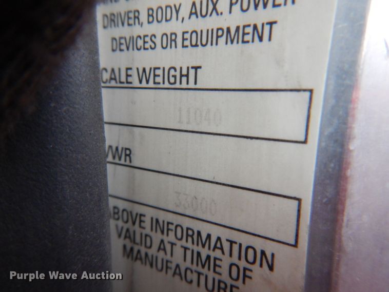 image for item DL5907 2003 Peterbilt 330  utility / service truck