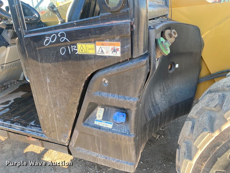 image for item DL6232 2017 Caterpillar TL1055D  telehandler