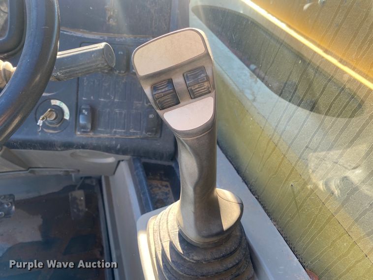 image for item DL6232 2017 Caterpillar TL1055D  telehandler