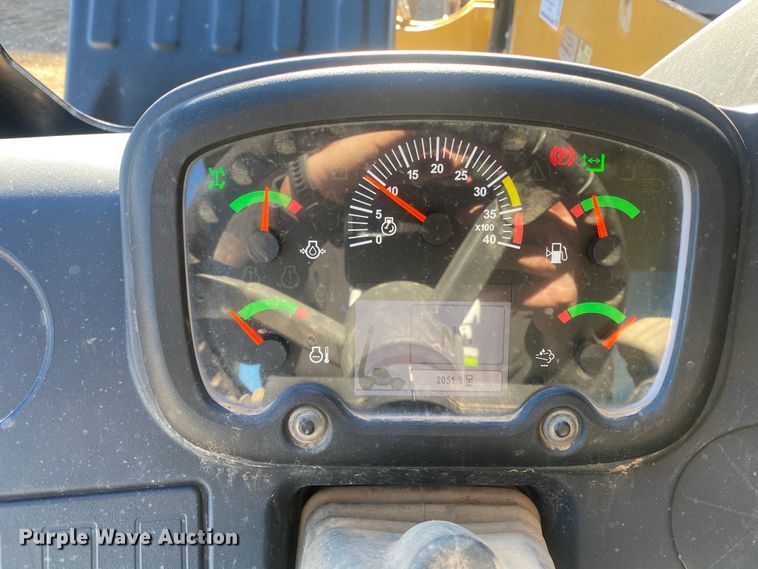 image for item DL6232 2017 Caterpillar TL1055D  telehandler