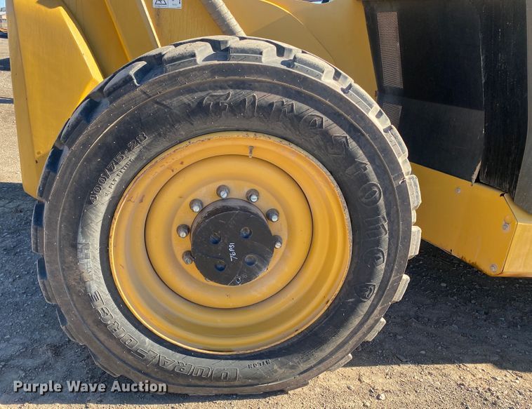 image for item DL6232 2017 Caterpillar TL1055D  telehandler