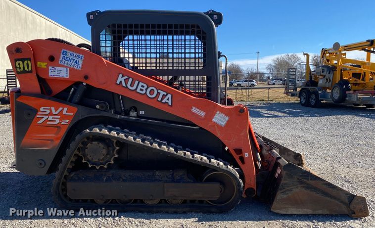 image for item DL6823 2017 Kubota SVL75-2  tracked skid steer loader